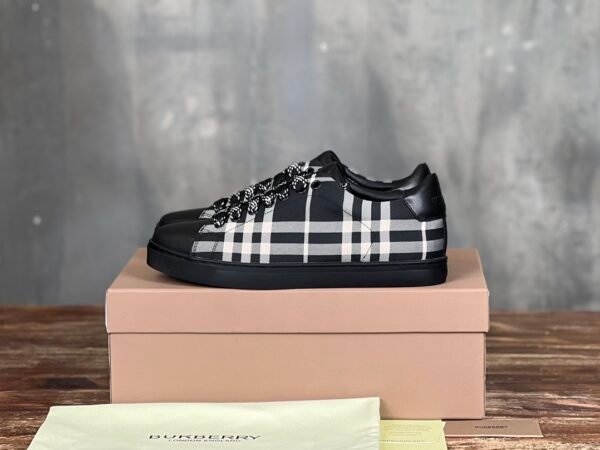 BRBRY Shoes CAS - immagine 2