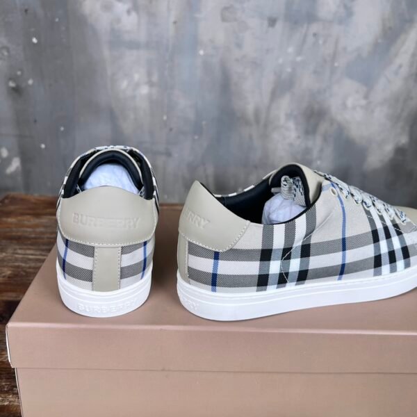 BRBRY Shoes CAU - immagine 4